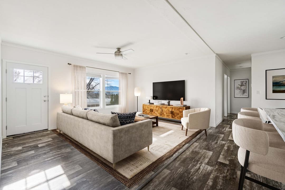 Prairie dune 8452 interior home features
