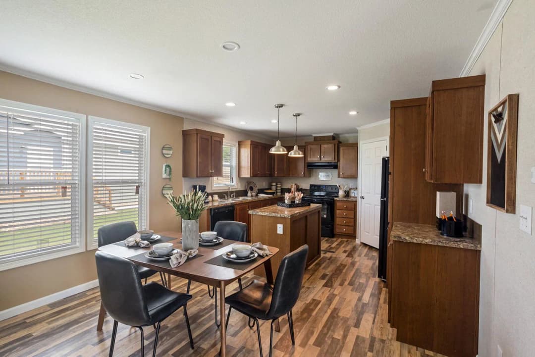 Innovation in2856h32026 interior home features