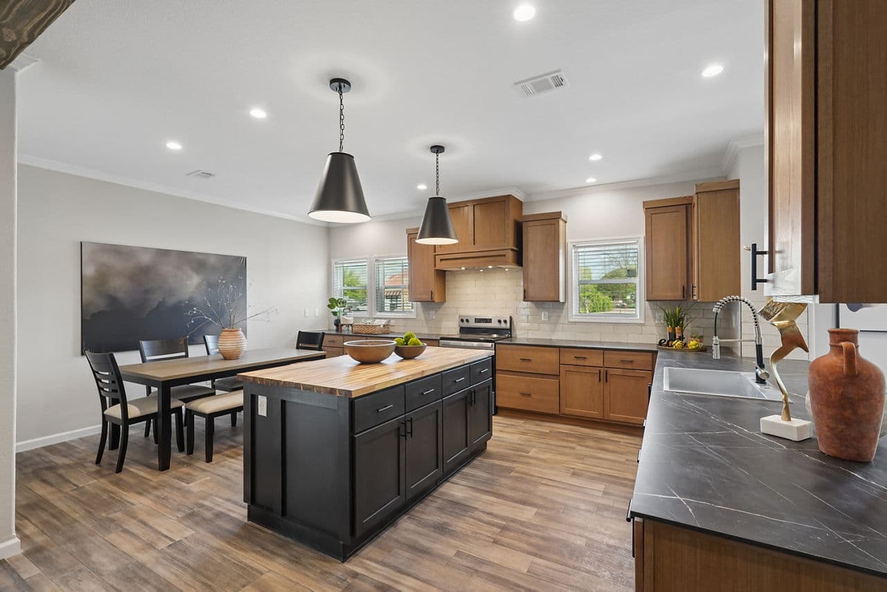 The haven kitchen home features