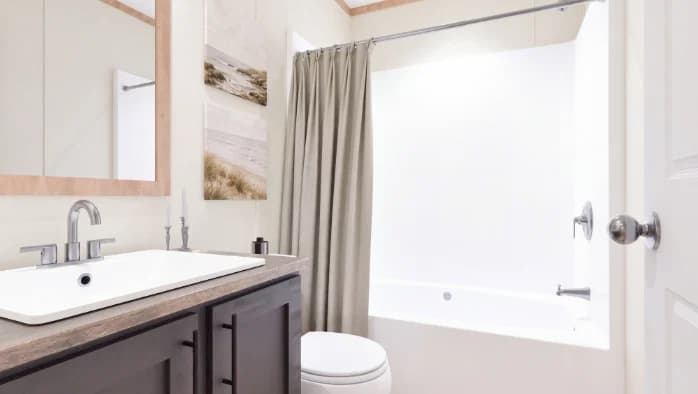 Hudson bathroom home features
