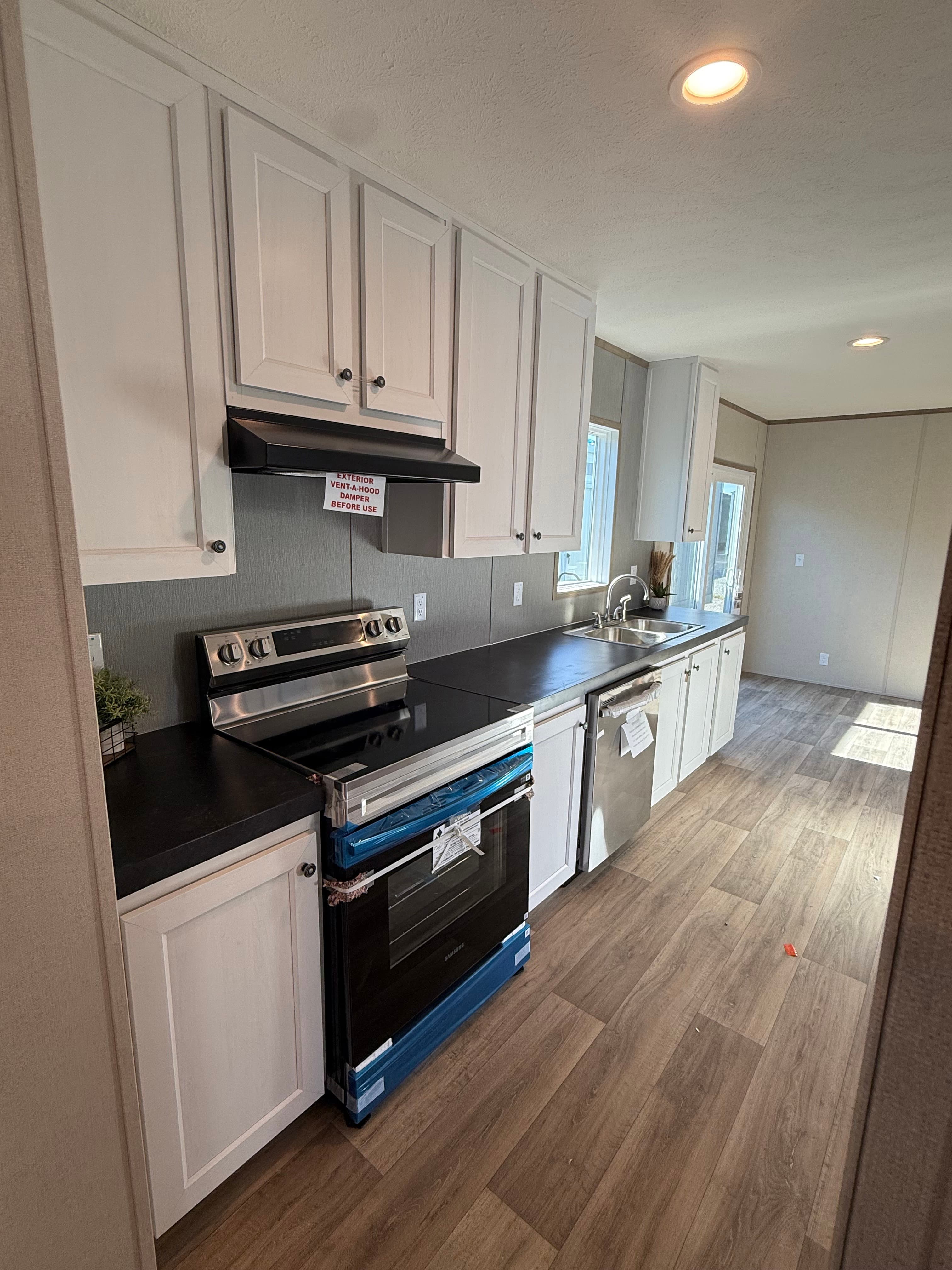 Vista lot #19 kitchen home features