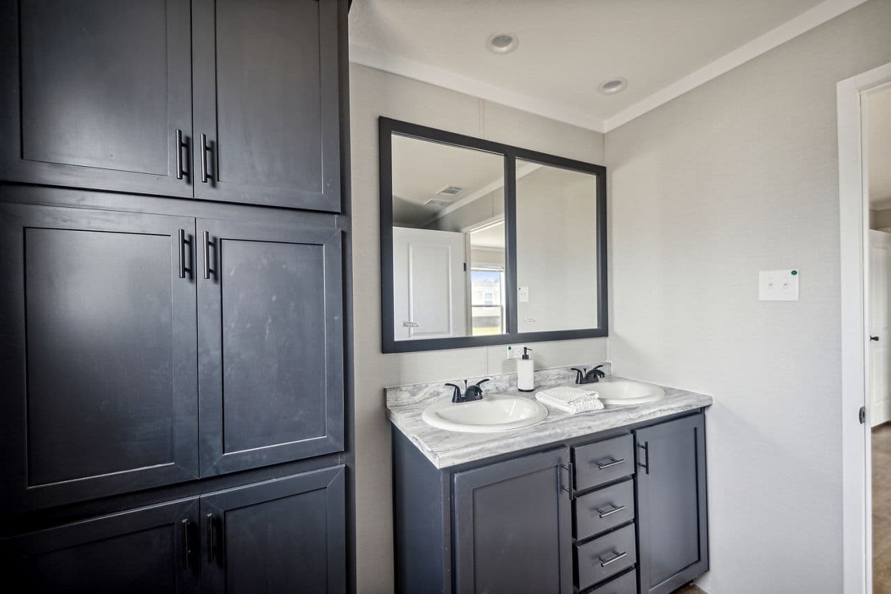 The tulane bathroom home features