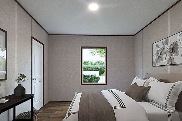 Red lot #23  bedroom home features