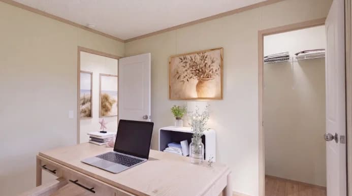  voyage bedroom home features