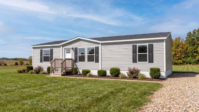 Desoto elevation and exterior home features