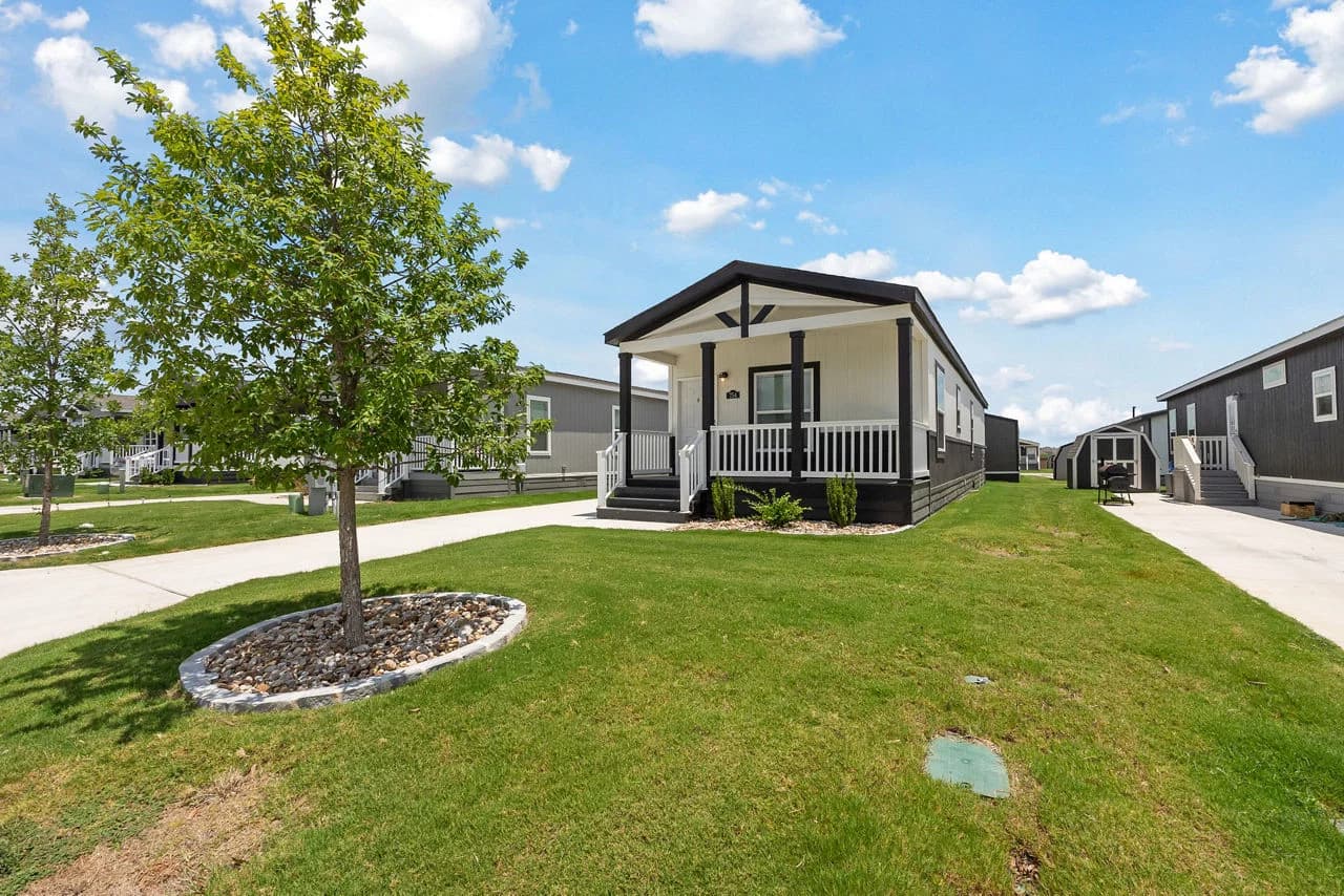 Innovation in1868h22177 hero, elevation, and exterior home features