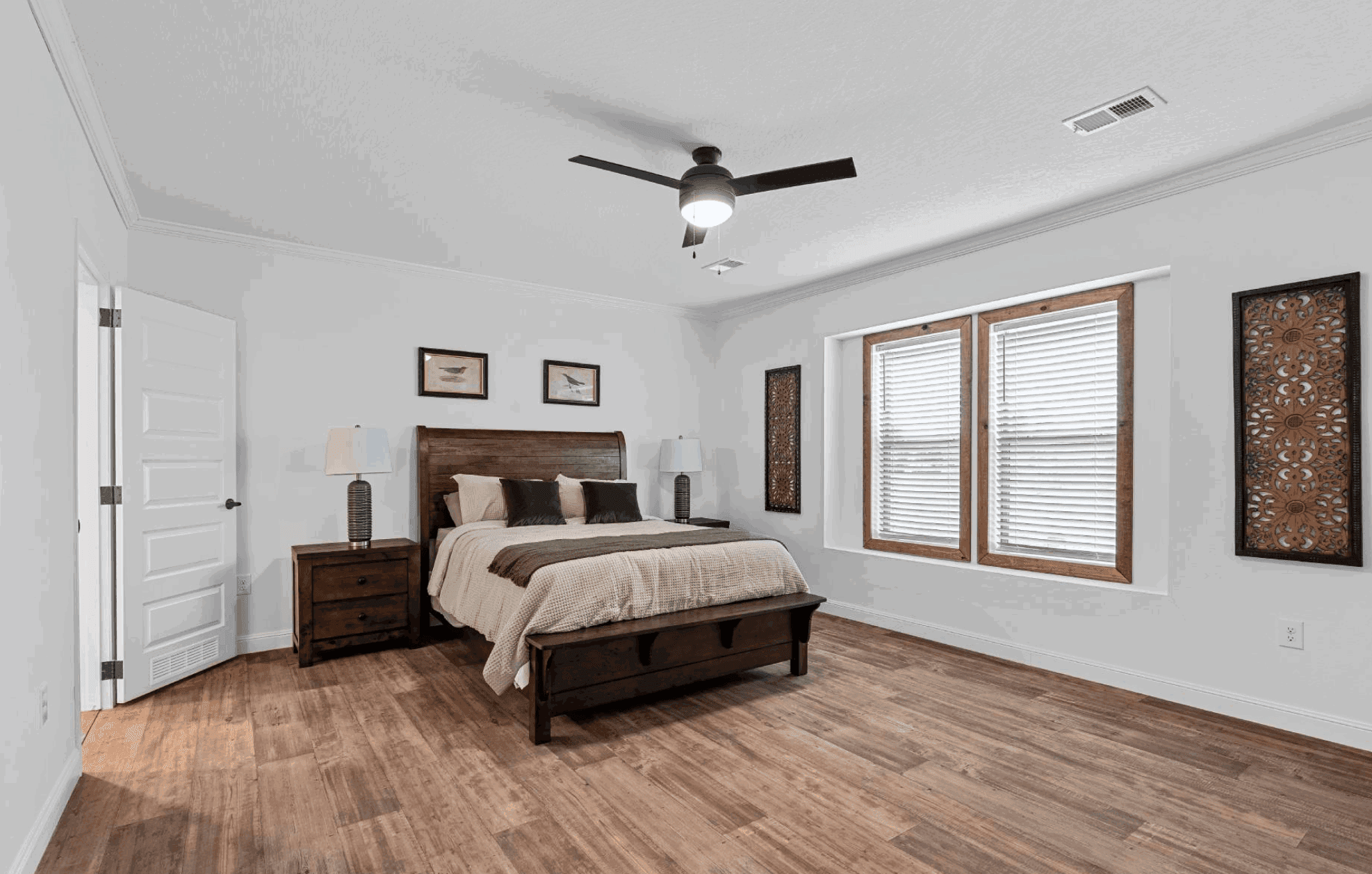 Pri3284-2010 "the bostick" bedroom home features