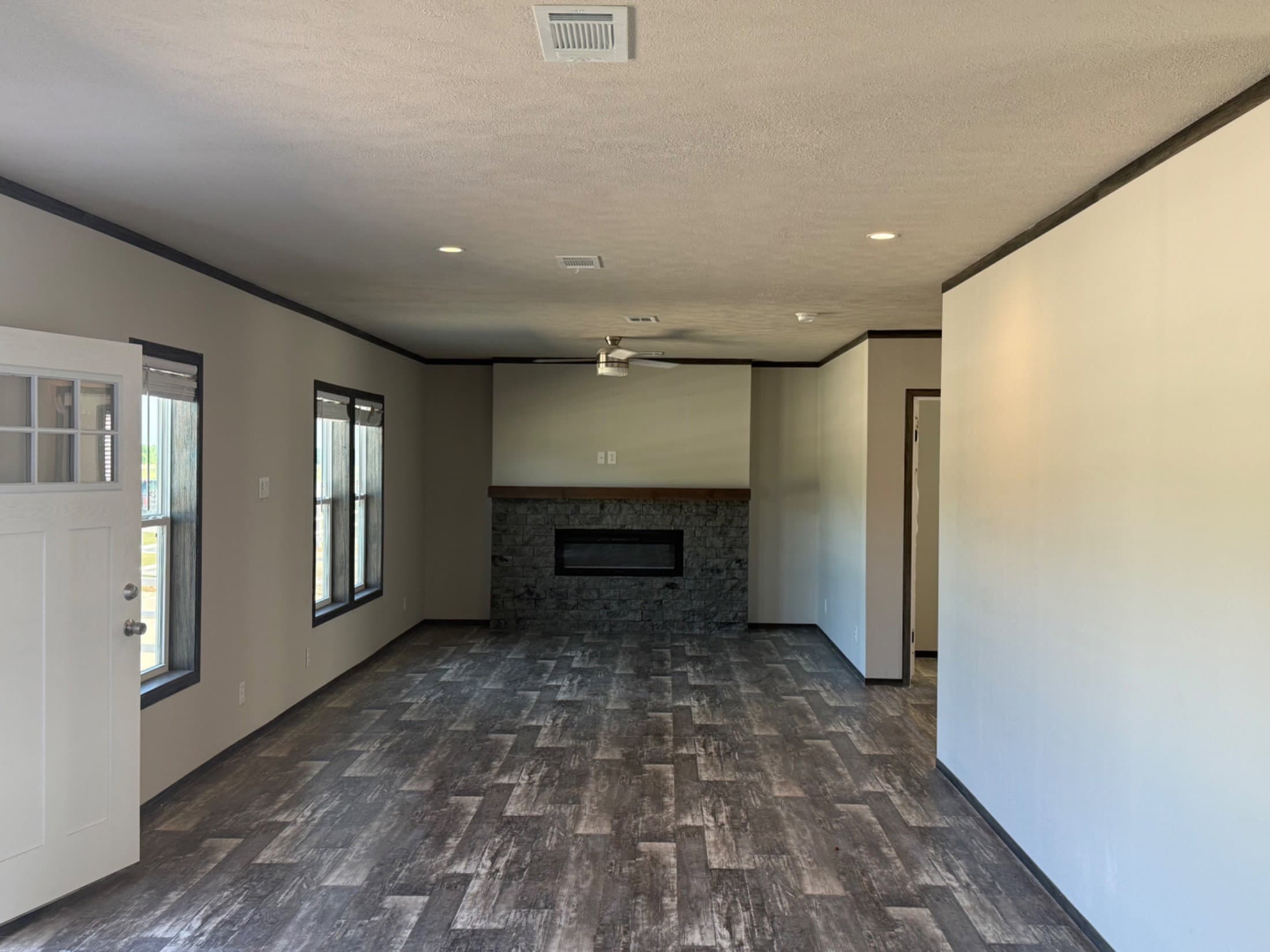 The summit lot #2  home features