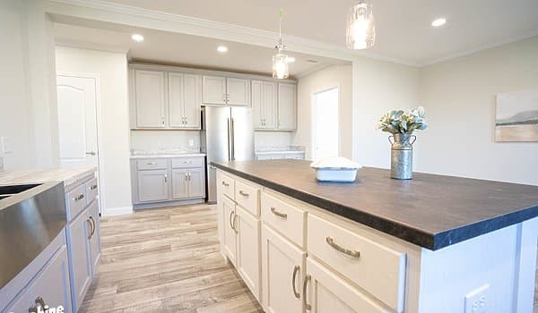 Pri3280-2043 kitchen home features