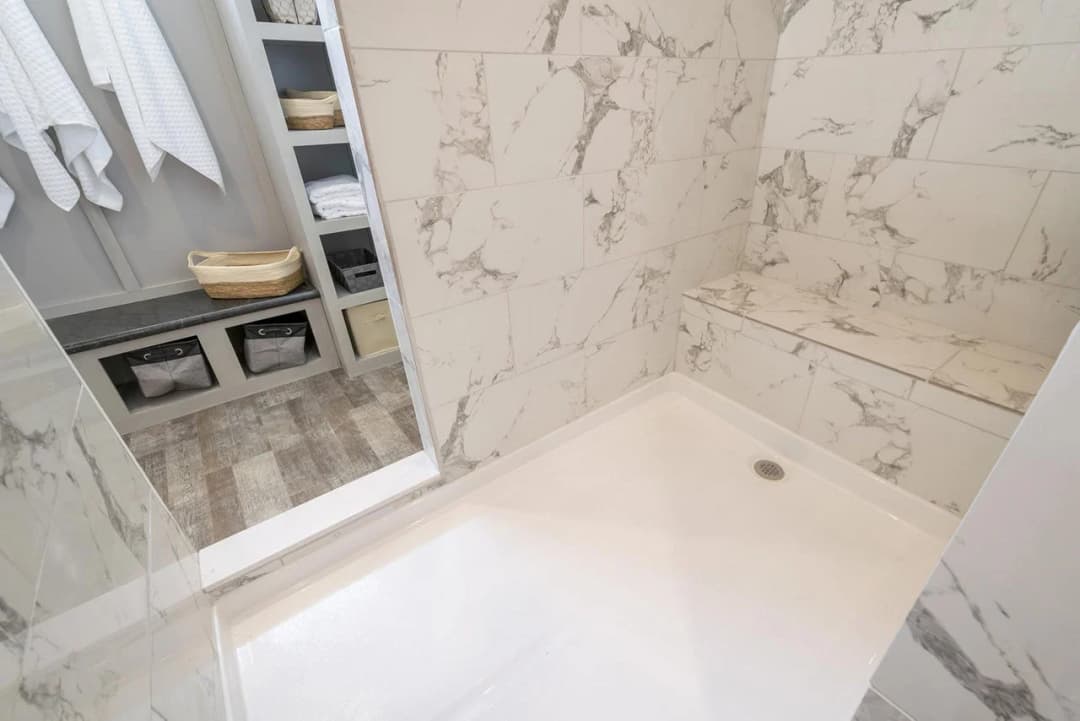 Innovation in3268h32052 bathroom home features
