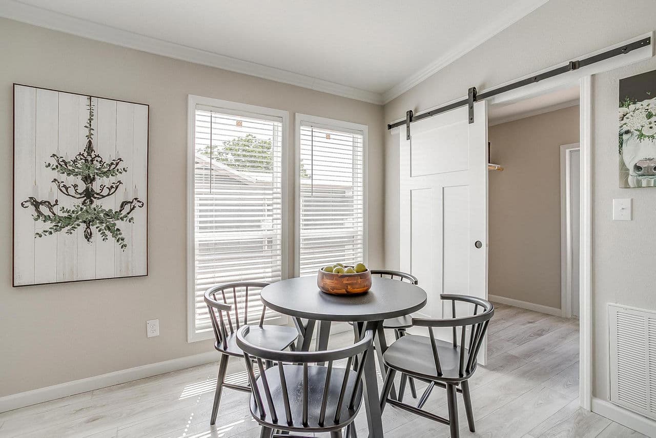 Innovation 2860h interior home features