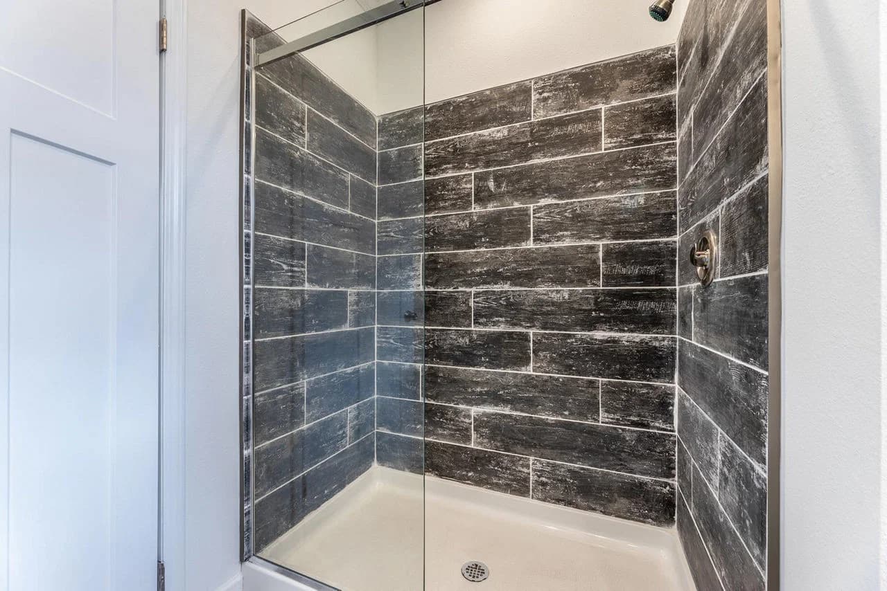 Innovation in1650h11059 bathroom home features