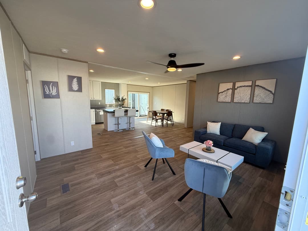 Vista lot #19 interior home features