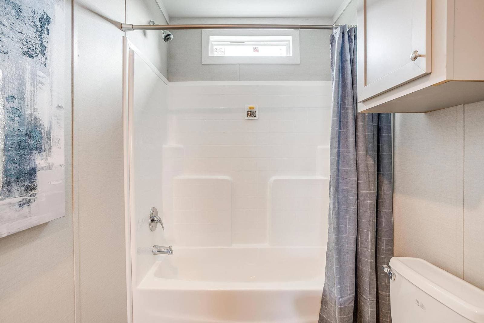 Nm3252h bathroom home features