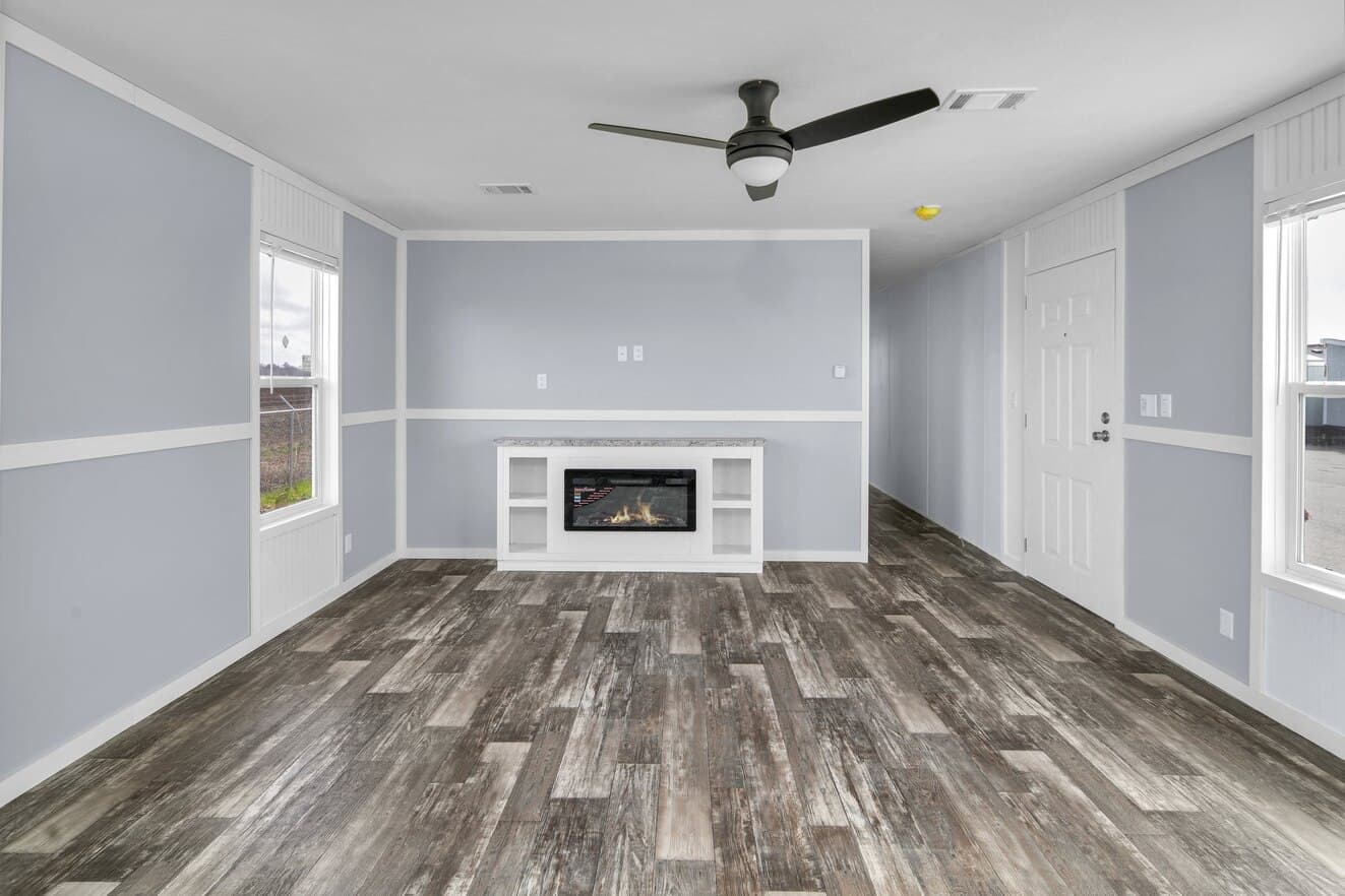 Alamo lite 16763r interior home features