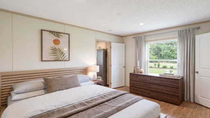 Clark bedroom home features
