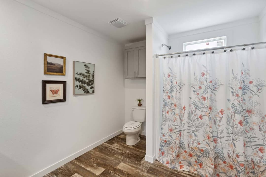 Danielle lot# 7 bathroom home features