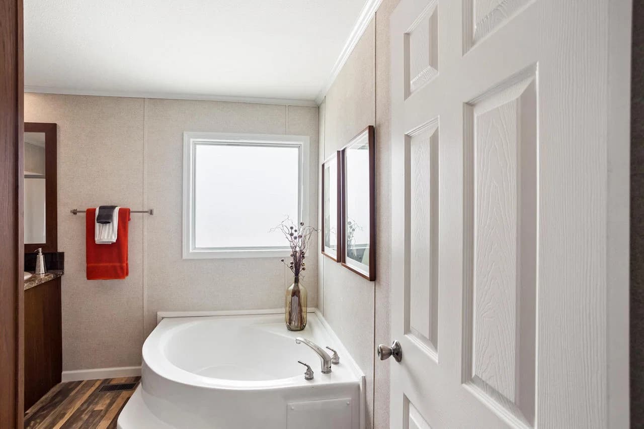 Innovation in2856h32026 bathroom home features