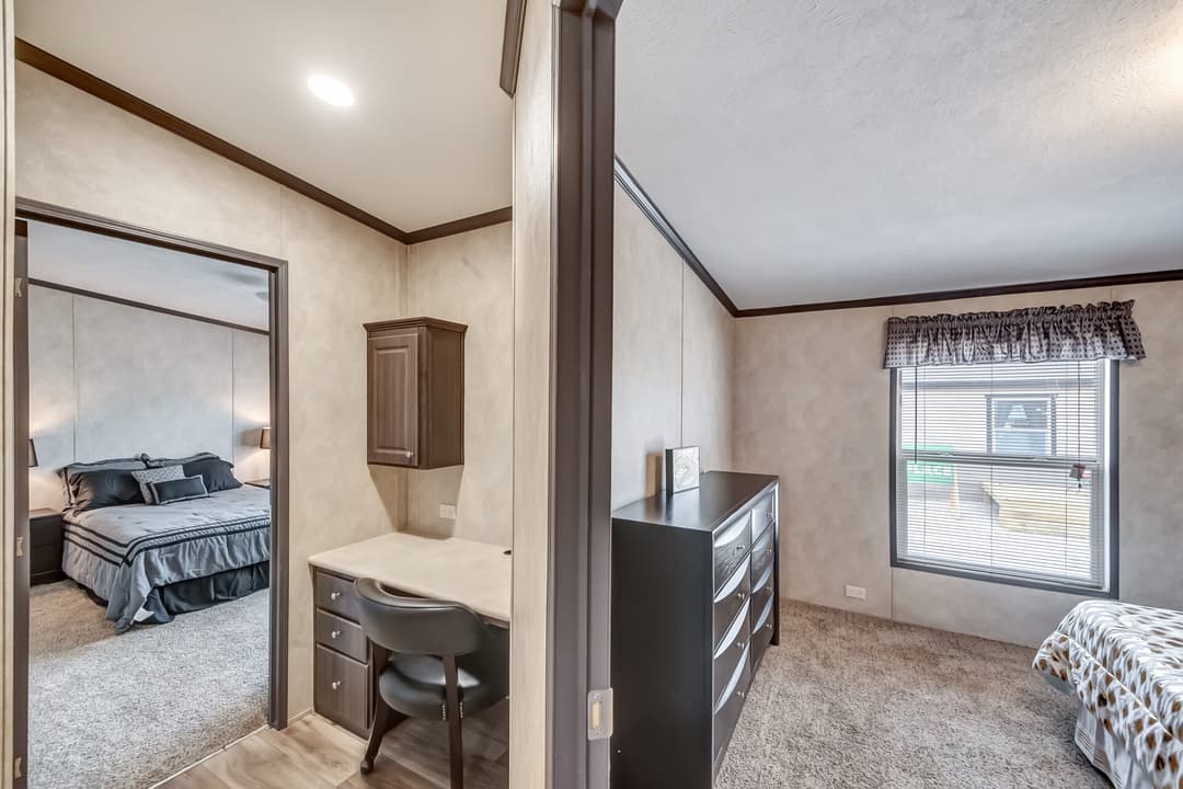 Classic c-3280-42.5b bedroom home features