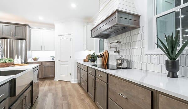 The lost creek  home features