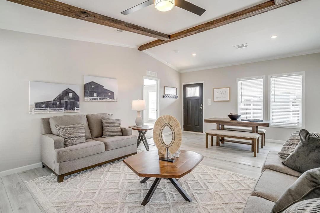 Innovation in2860h32079 interior home features