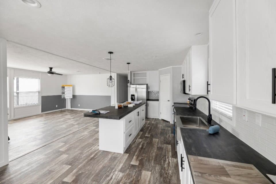 Verde ranch 28523n kitchen home features