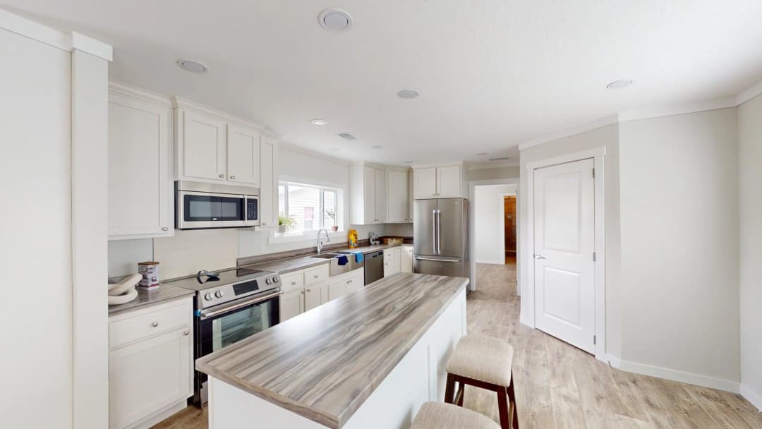 Pri1680-102 kitchen home features