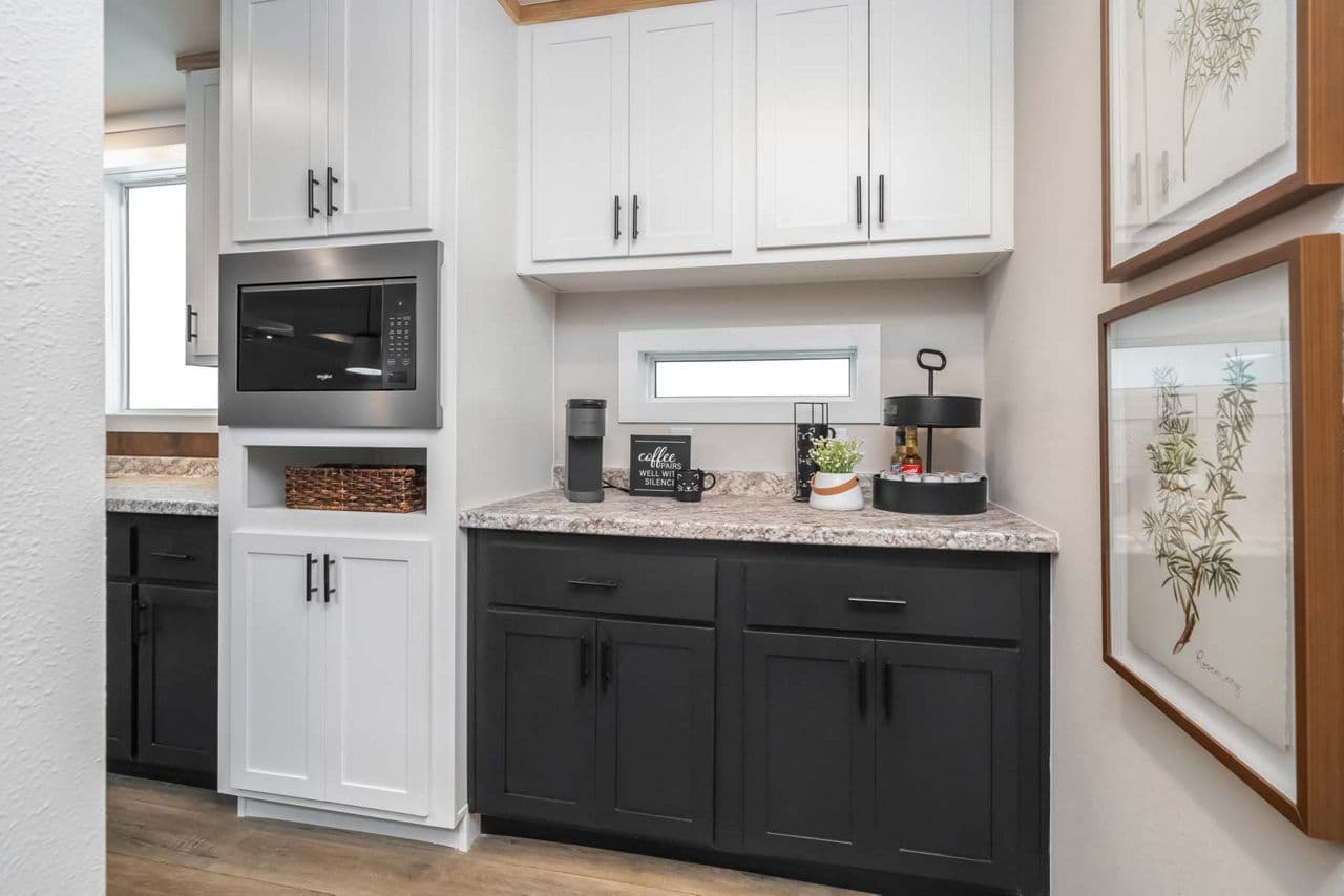 Bourbon lot #27 kitchen home features