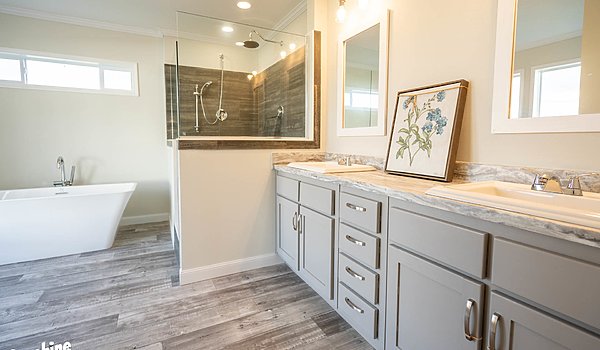 Pri3280-2043 bathroom home features