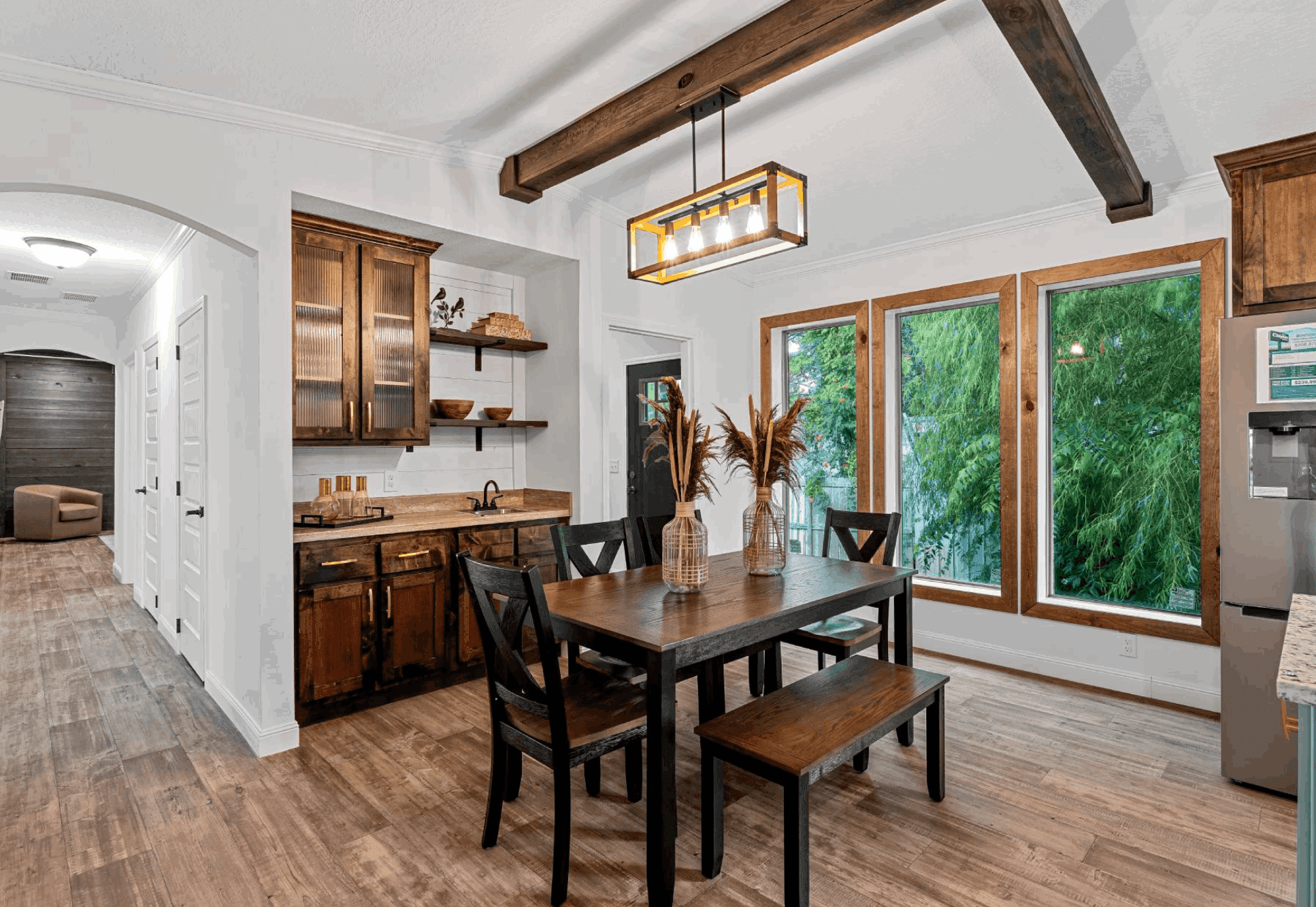 Pri3284-2010 "the bostick" interior home features