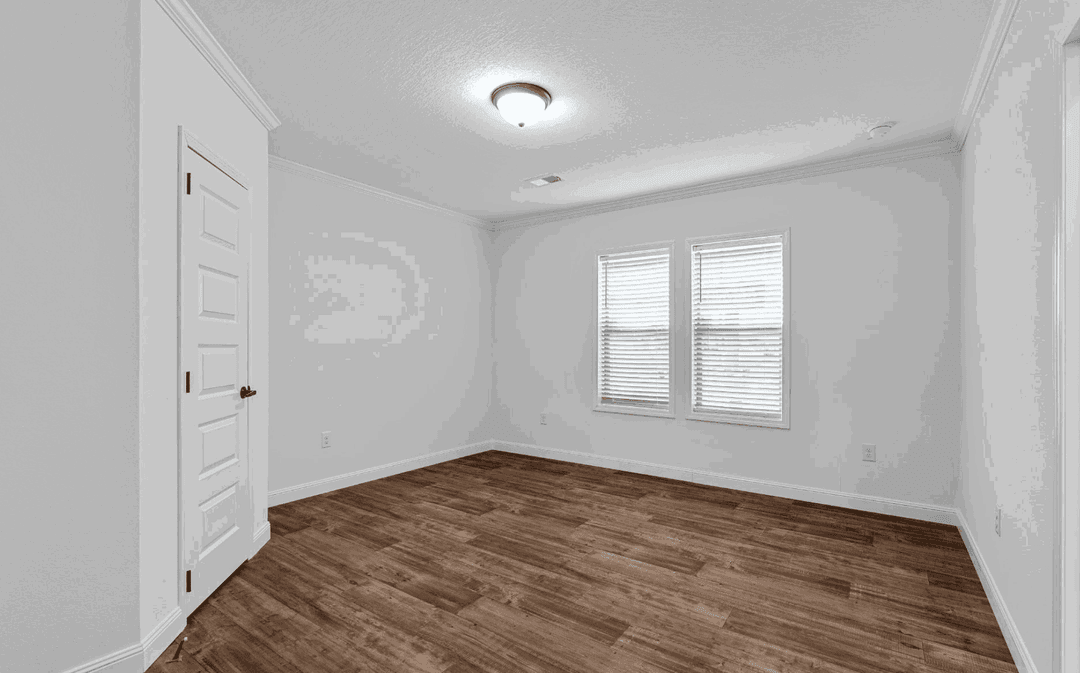 Pri3284-2010 "the bostick" bedroom home features