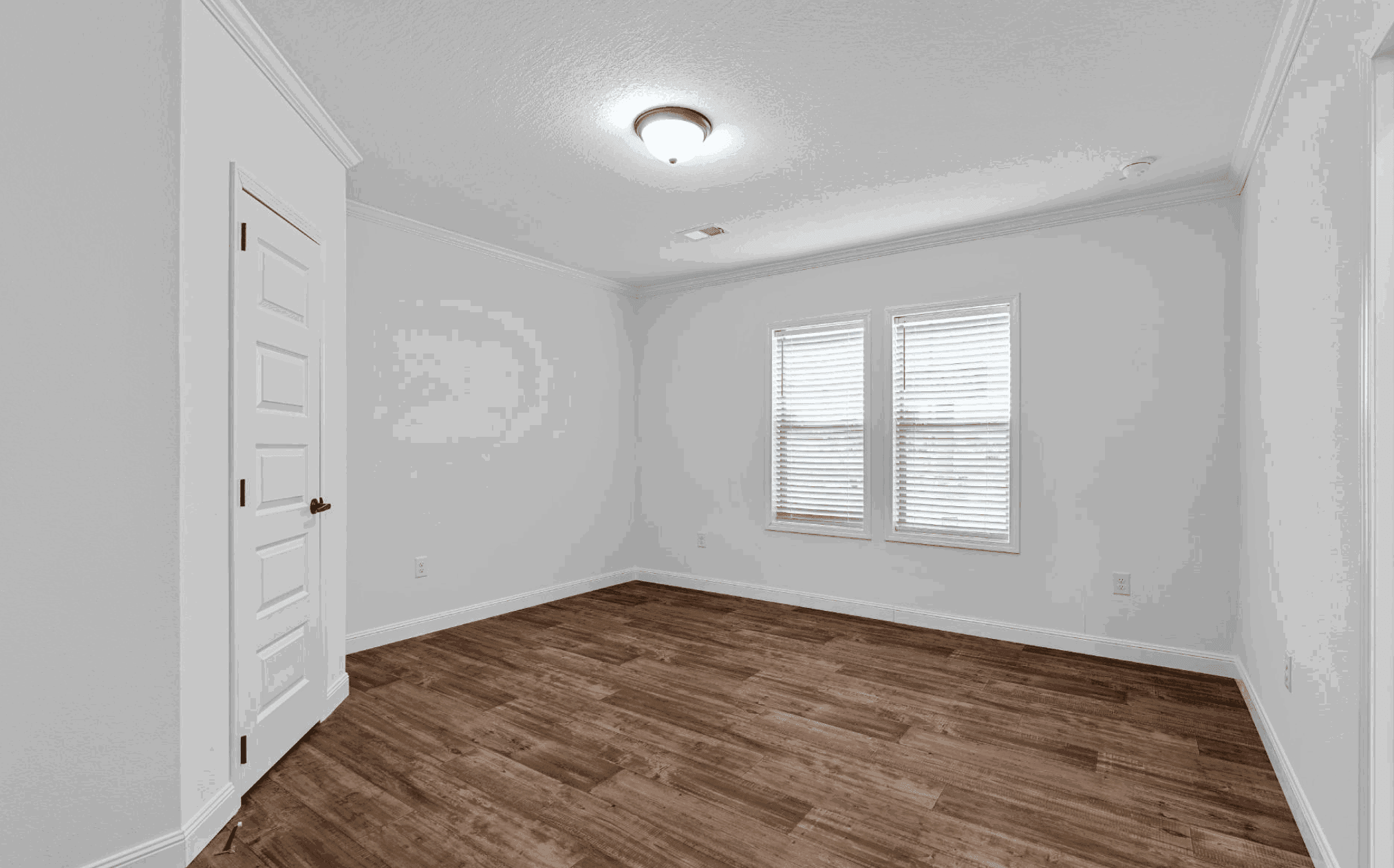 Pri3284-2010 "the bostick" bedroom home features