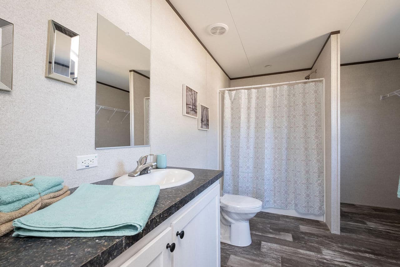 The kaylynn lot #5 bathroom home features
