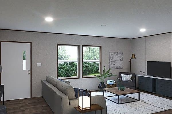 Red lot #23  interior home features
