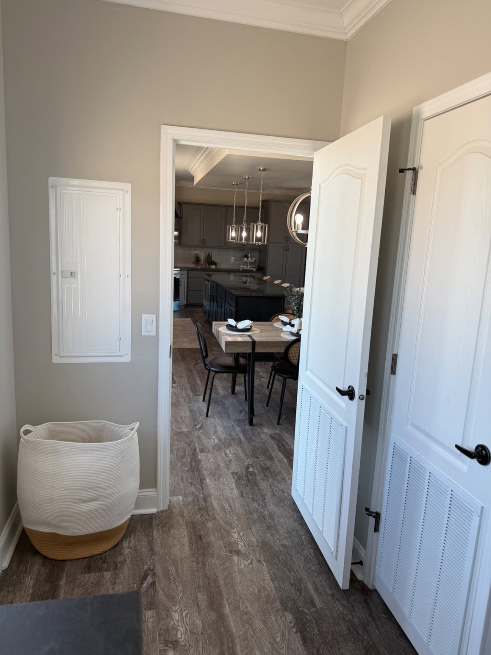 Custom franklin / lot 13   home features
