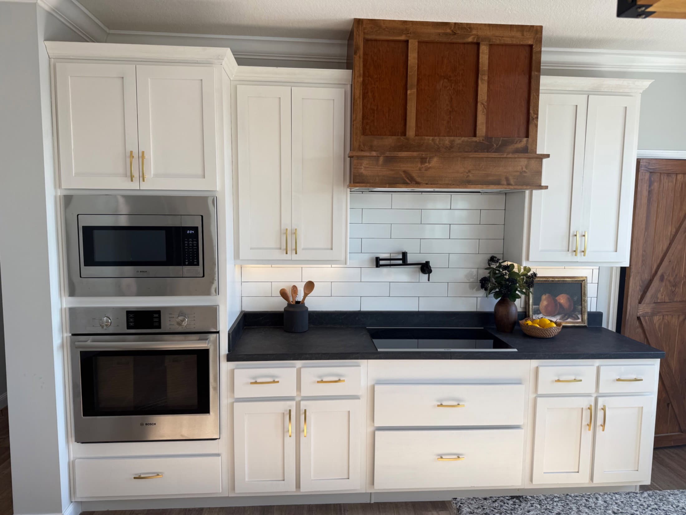 Custom sunshine 2043 lot 16  home features