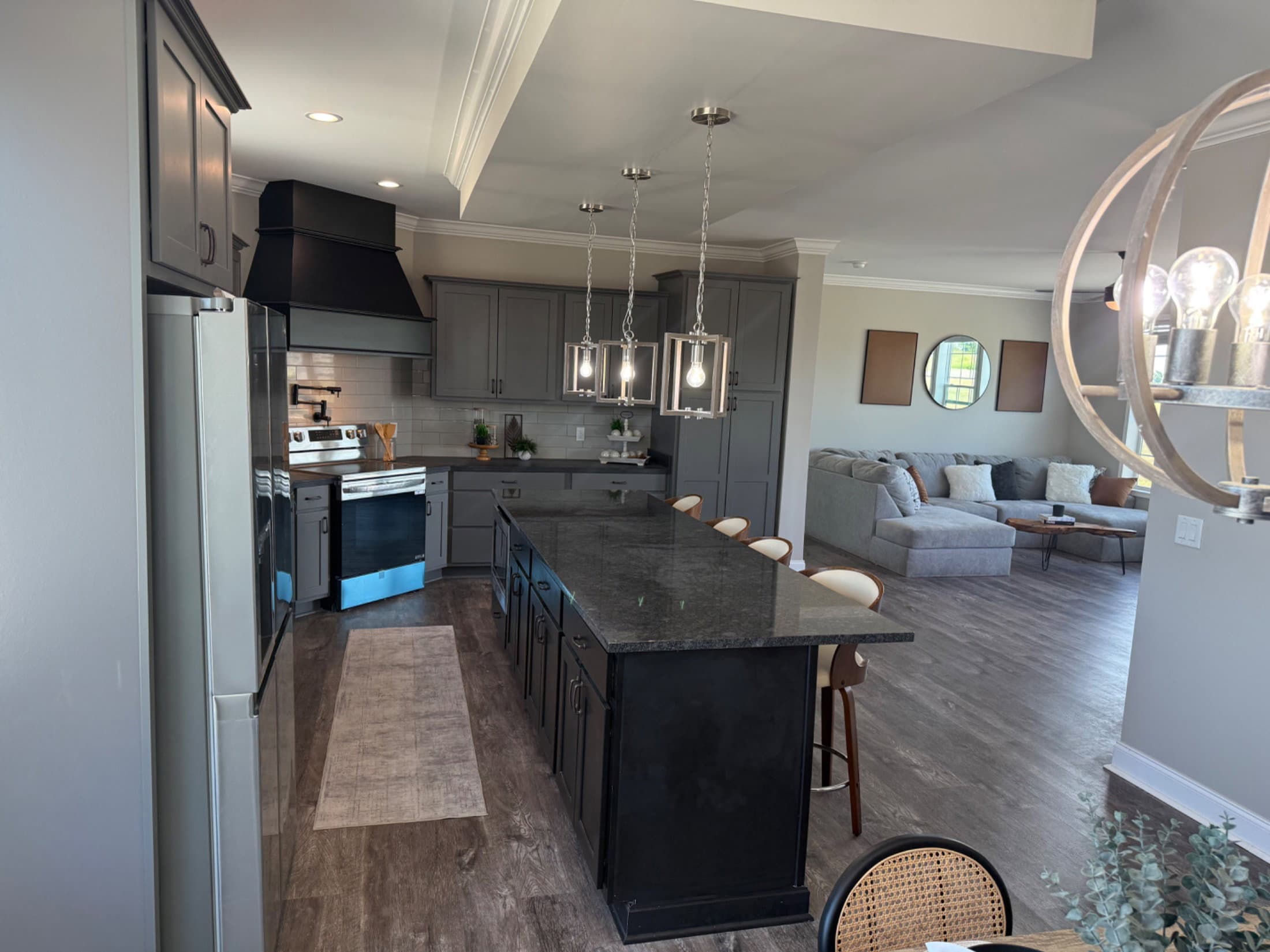 Custom franklin / lot 13   home features