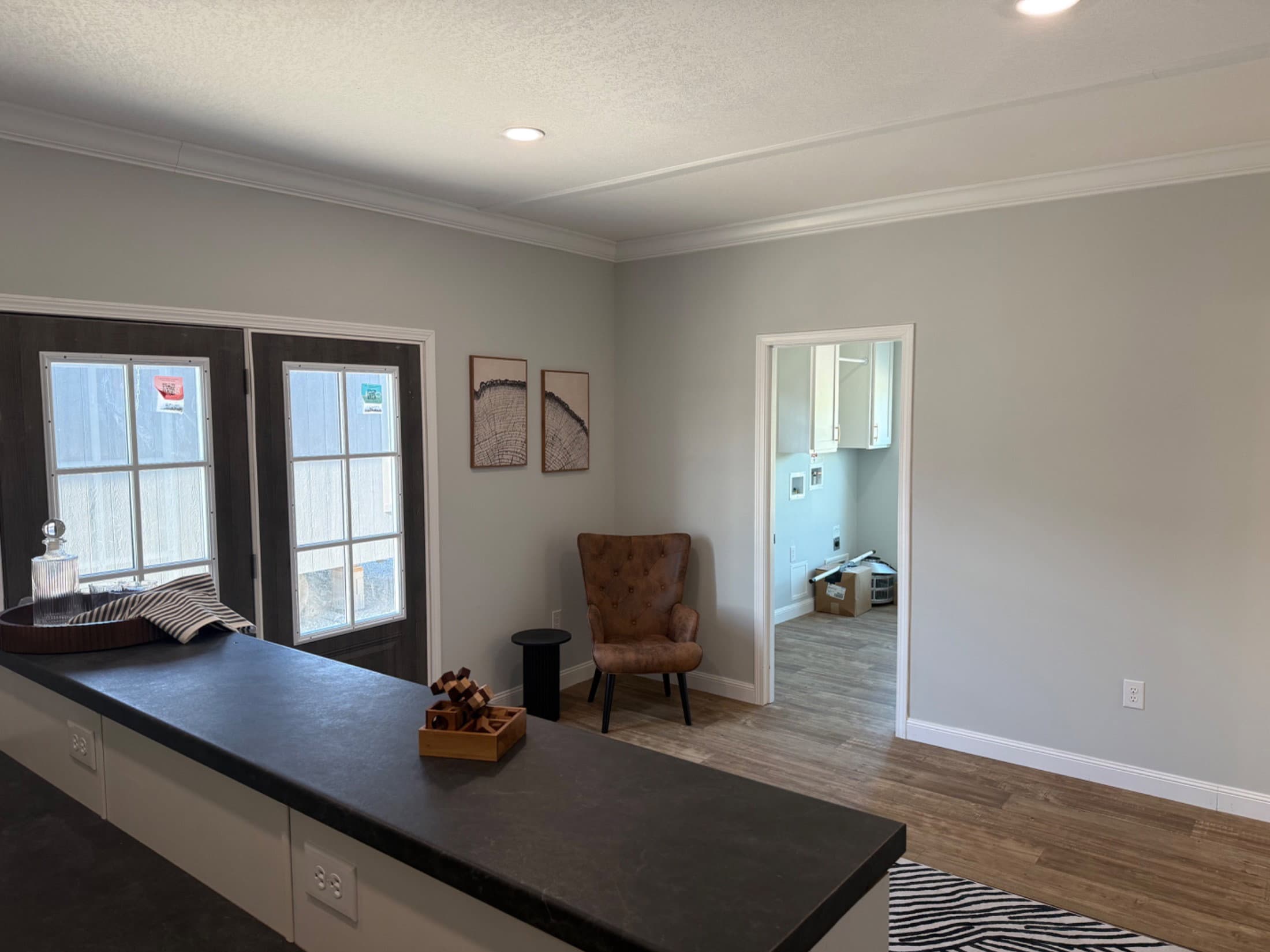 Custom sunshine 2043 lot 16  home features