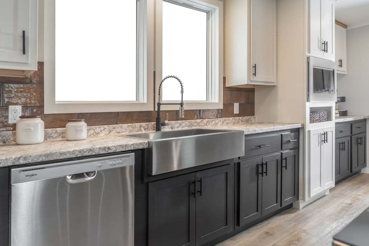Bourbon lot #27 kitchen home features