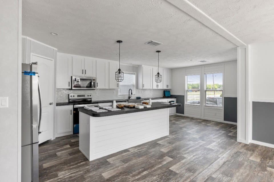 Verde ranch 28603n kitchen home features