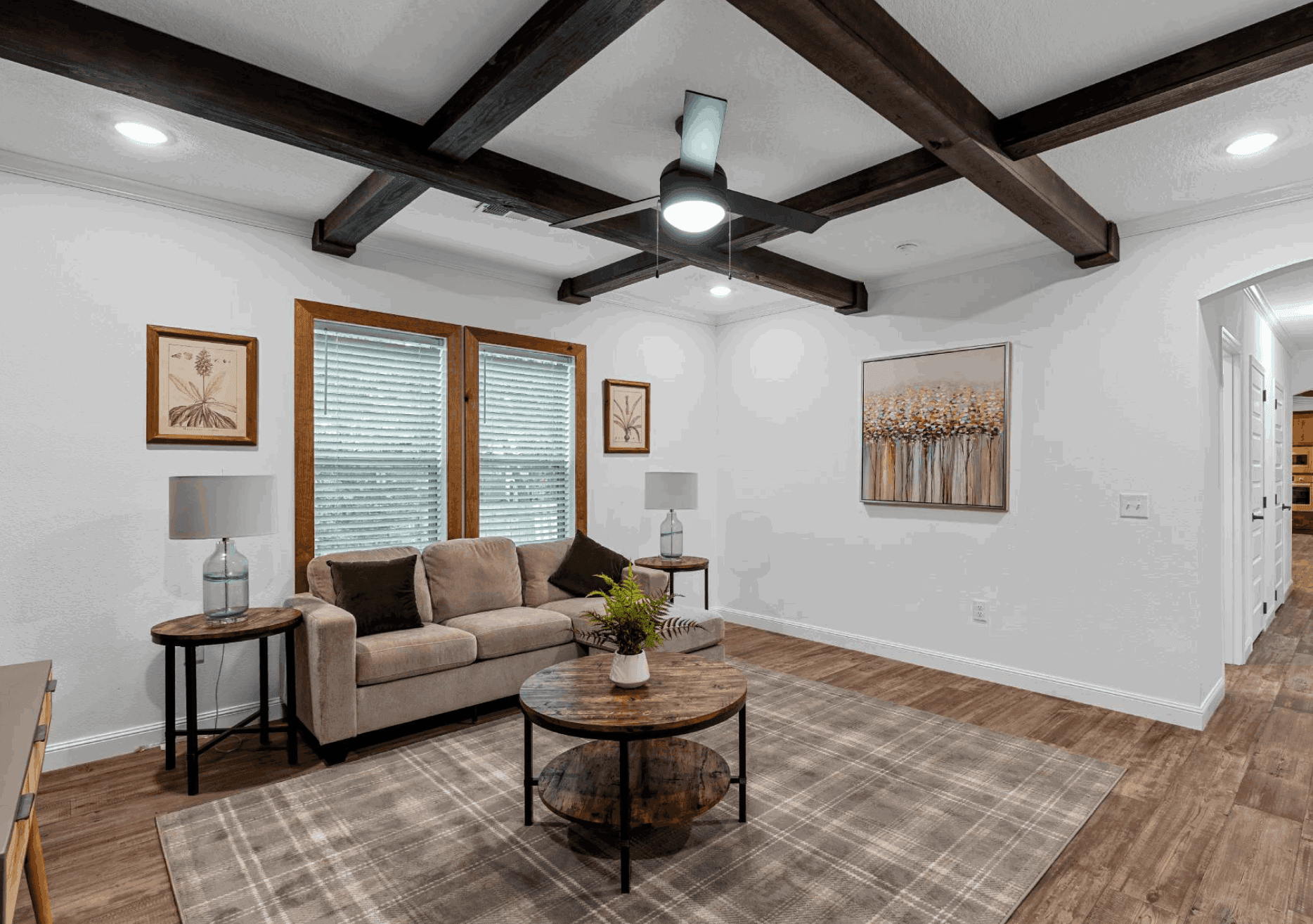 Pri3284-2010 "the bostick" interior home features