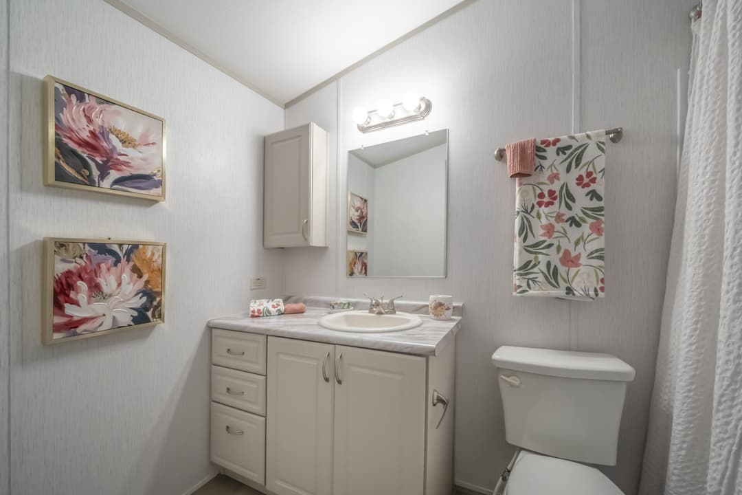 Select s-1664-32c bathroom home features
