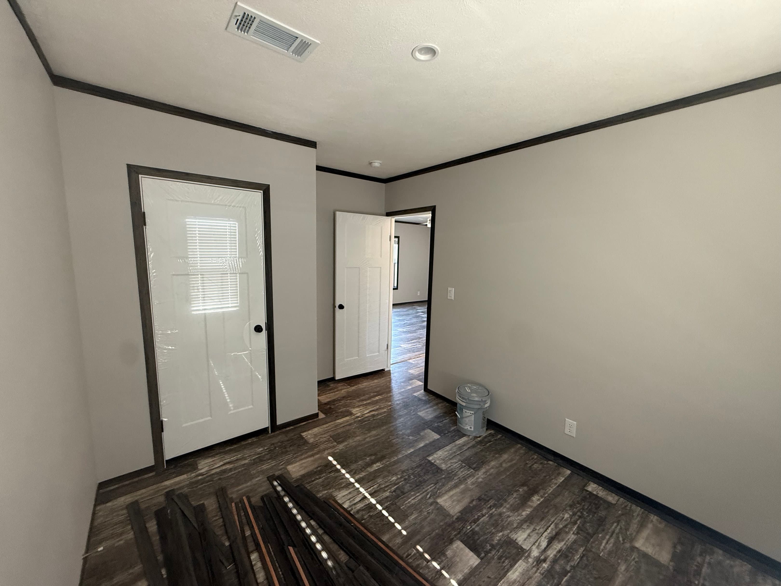 The summit lot #2  home features