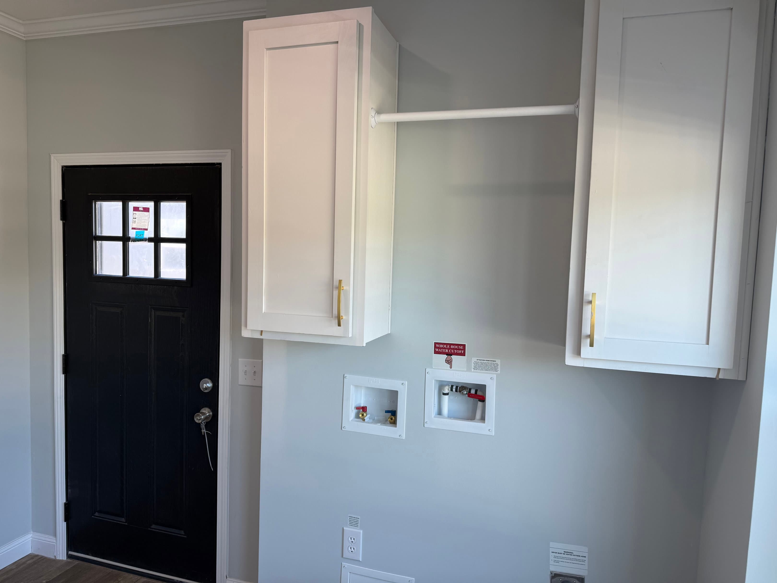Custom sunshine 2043 lot 16  home features