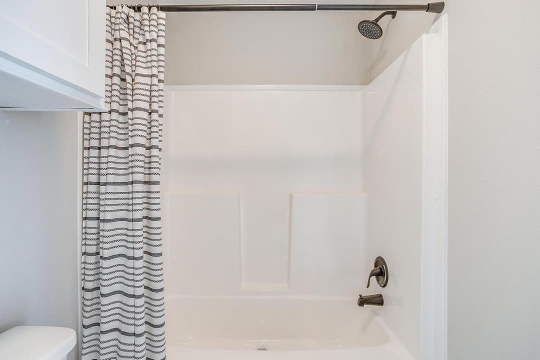 Innovation 2860h bathroom home features
