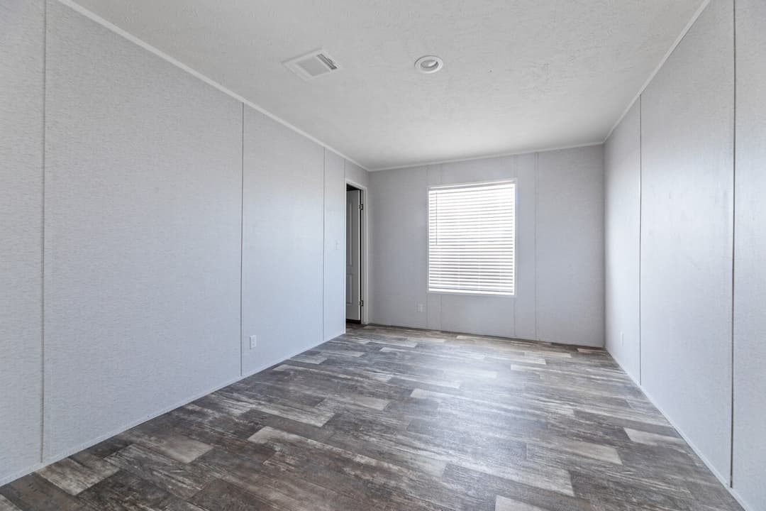 Valu premier 32483g interior home features