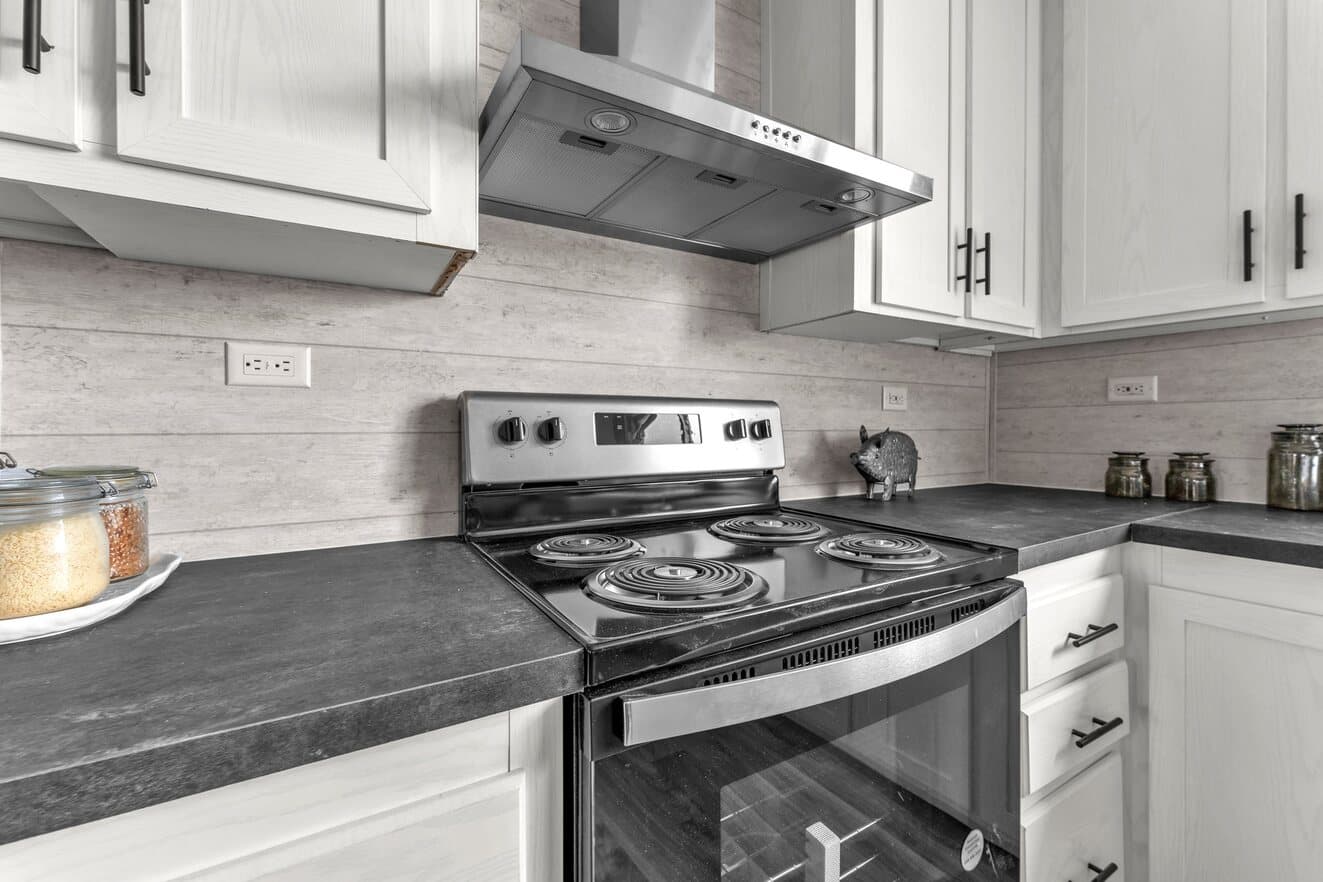 Palm harbor elite 28523f kitchen home features