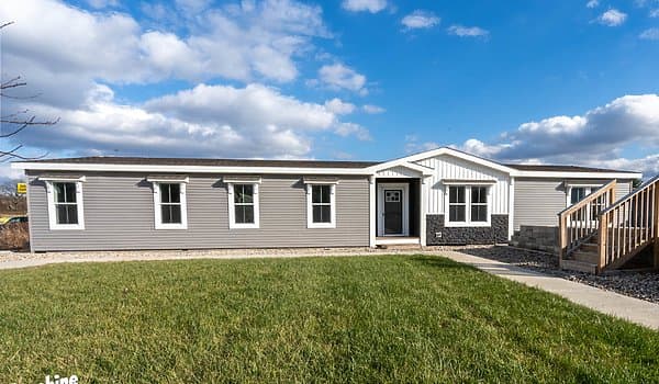 Pri3280-2043 elevation and exterior home features
