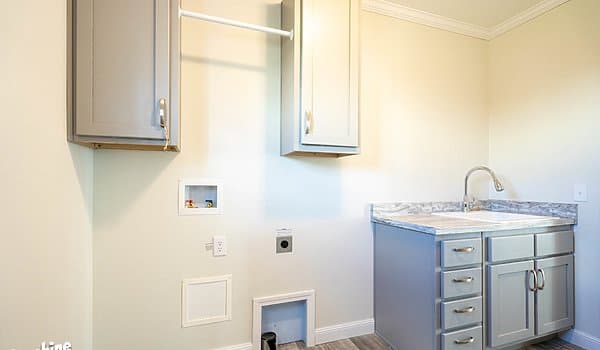 Pri3280-2043 interior home features