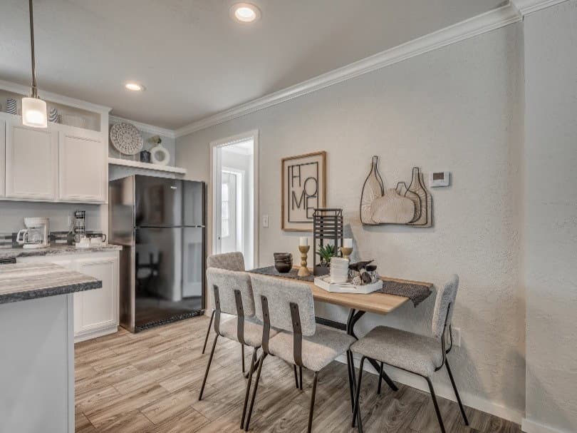 The mason lot #9 interior home features
